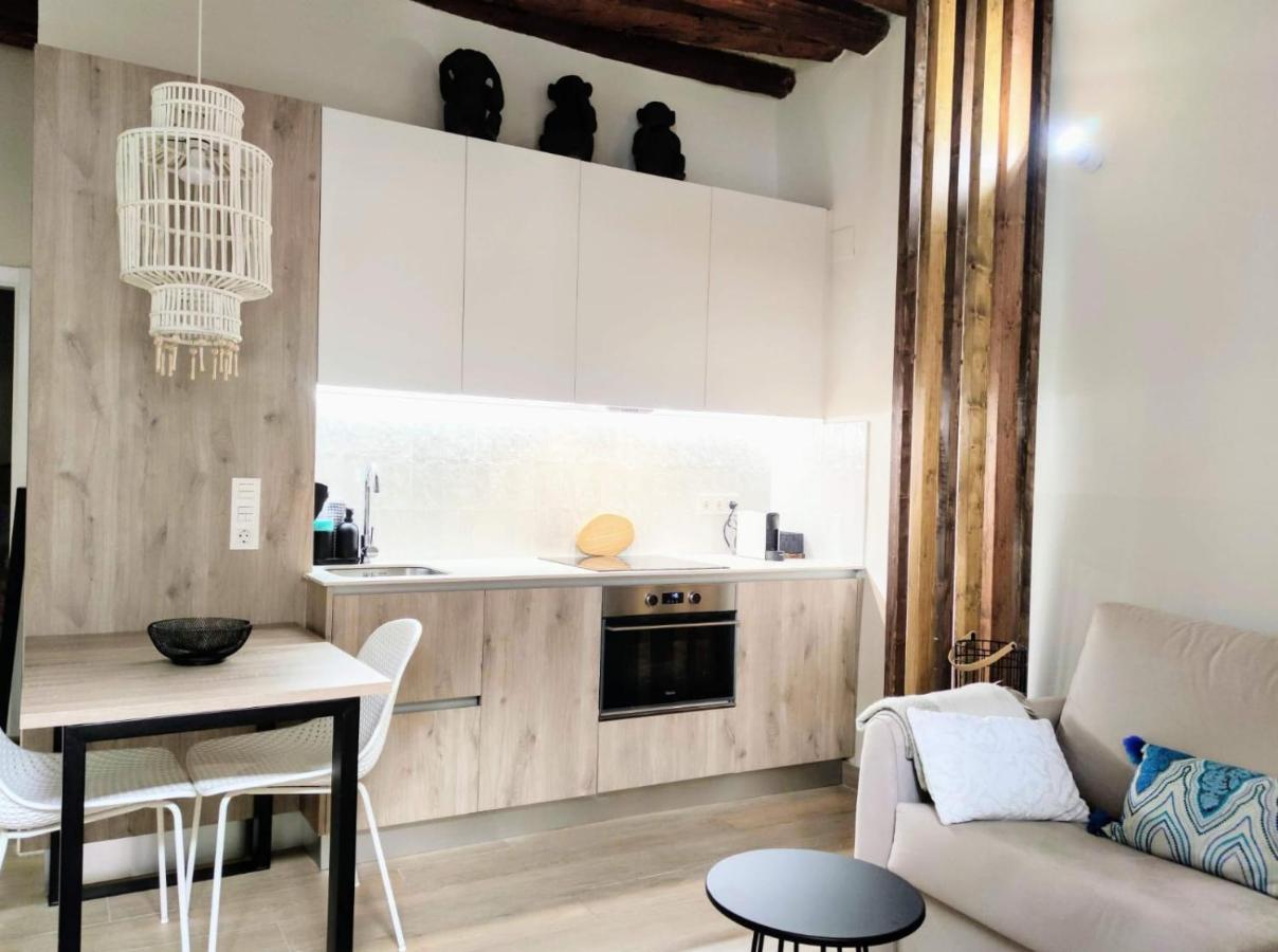 Apartaments La Rambla - La Pelu - 2 Persones コルノデイヤ エクステリア 写真