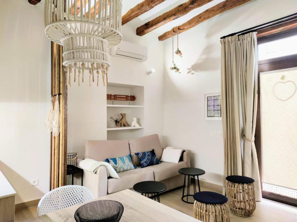 Apartaments La Rambla - La Pelu - 2 Persones コルノデイヤ エクステリア 写真